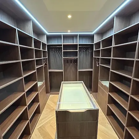 فيلة La Rocaille أنتيب