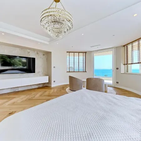 וילה La Rocaille *